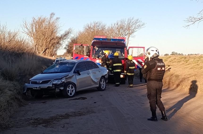 Los ocupantes del auto no sufrieron heridas graves