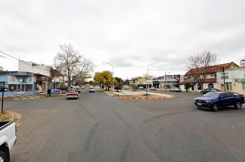 El hecho ocurrió alrededor de las 22-45 en la avenida Spinetto al 900