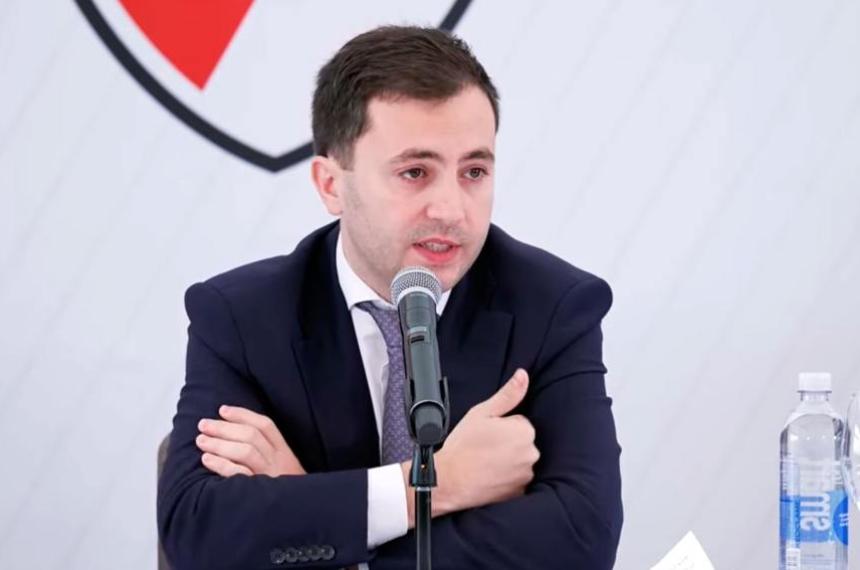 Stefano Di Carlo enfrentó la crisis deportiva de River ratificó a Eduardo Coudet y lanzó fuertes cuestionamientos contra los arbitrajes de los �ltimos partidos