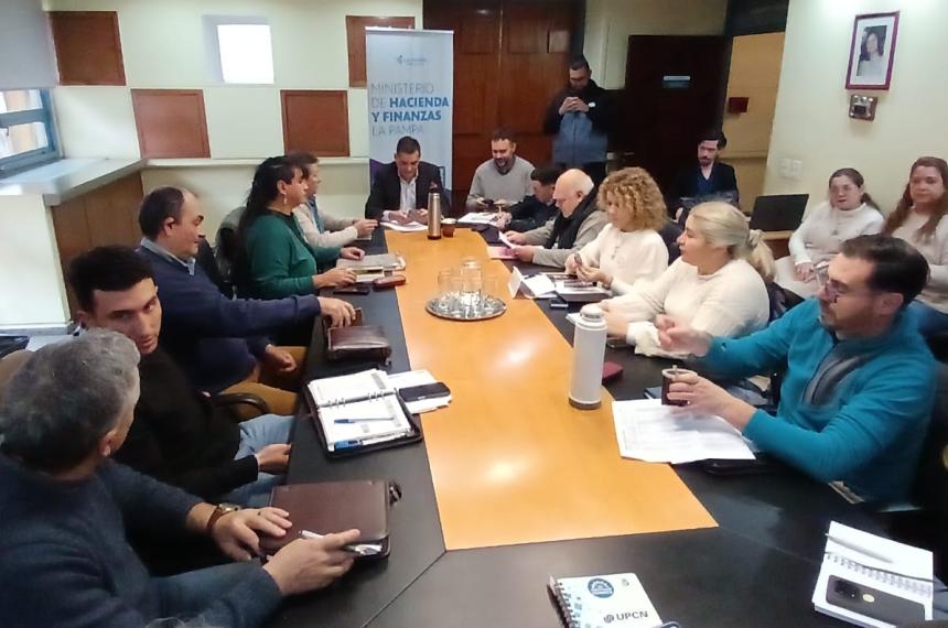 Hay un desfasaje de aproximadamente 500000 pesos plantean desde ATE