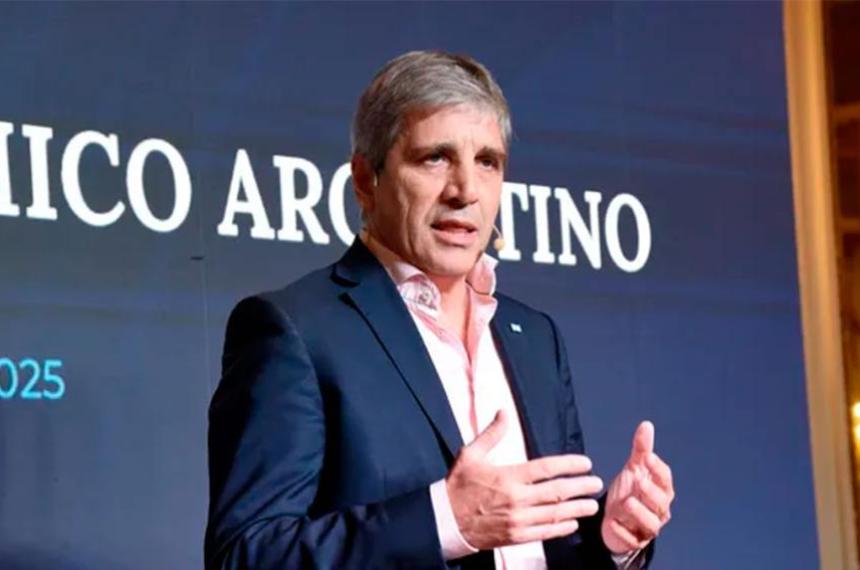 Luis Caputo expuso ante empresarios en la Bolsa de Comercio de Córdoba donde anticipó nuevas inversiones bajo el RIGI por hasta USD 50000 millones y proyectó un escenario económico favorable para 2027