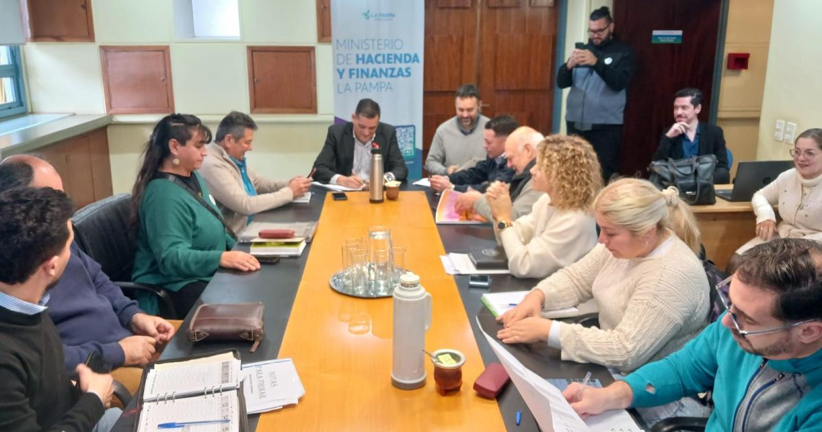 Hay un desfasaje de aproximadamente 500000 pesos plantean desde ATE