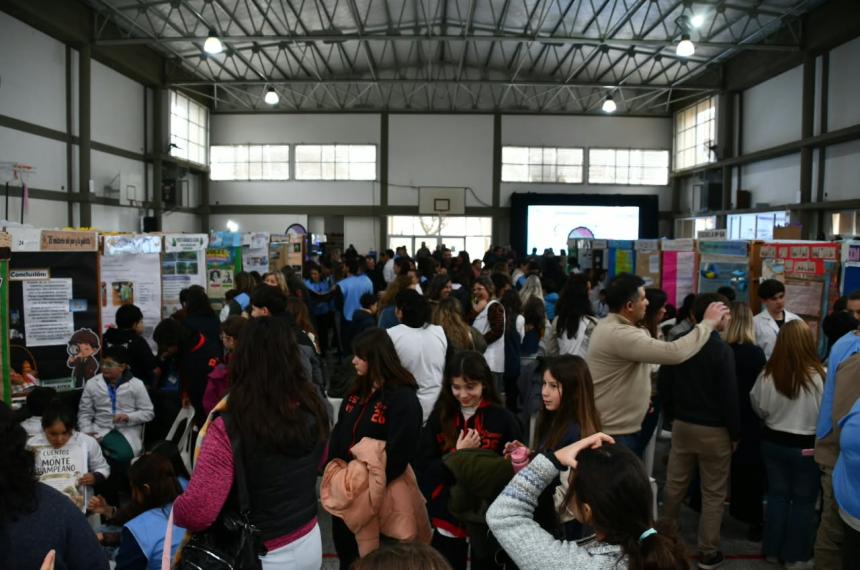 La apertura de la instancia provincial se realizó en el Colegio Rep�blica del Salvador de General Pico