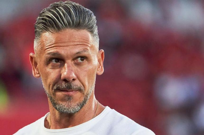 Martín Demichelis respaldó a Claudio Echeverri y Franco Mastantuono ante las dificultades que atraviesan en Europa y les aconsejó no regresar al f�tbol argentino