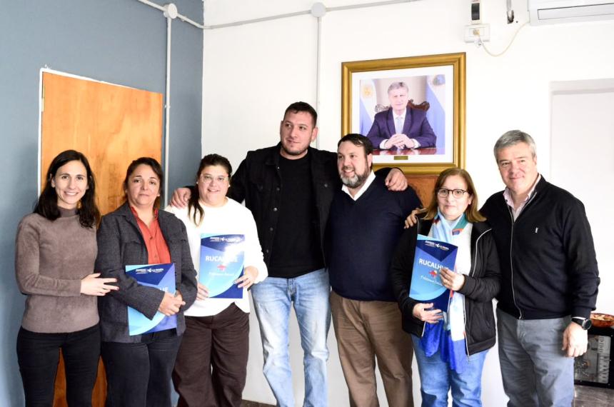 Entregan aportes a familias pampeanas