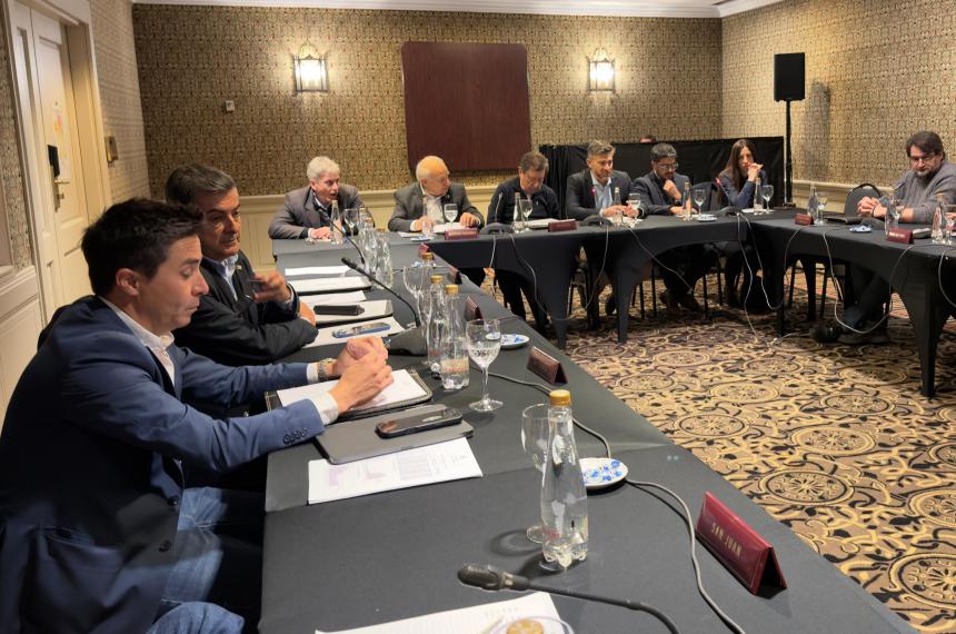 El ministro Alfredo Intronati fue parte de la reunión del CIMOP