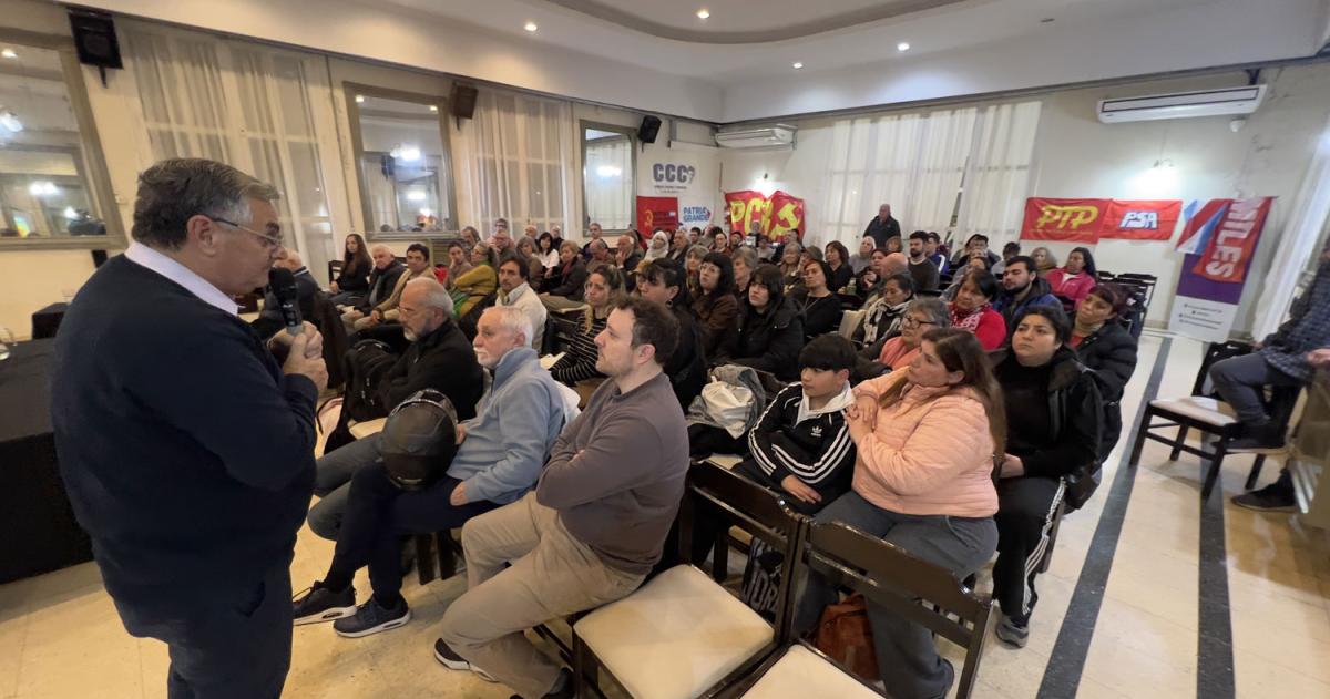 Orellano presentó su libro en el salón del Concejo Deliberante