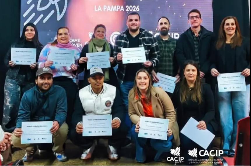 Jóvenes premiados por CACIP