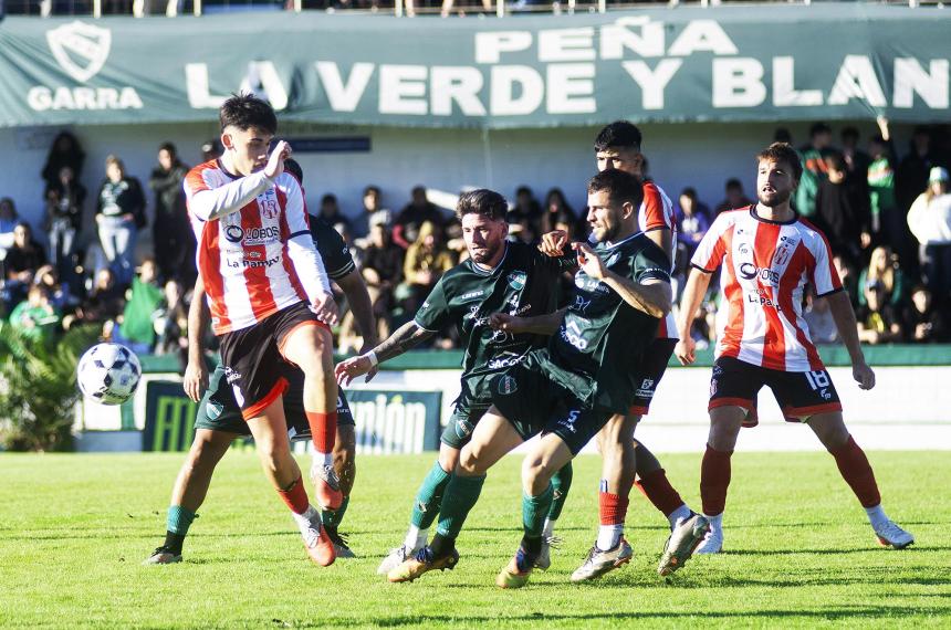 Ferro y Costa Brava dejaron abierta la definición