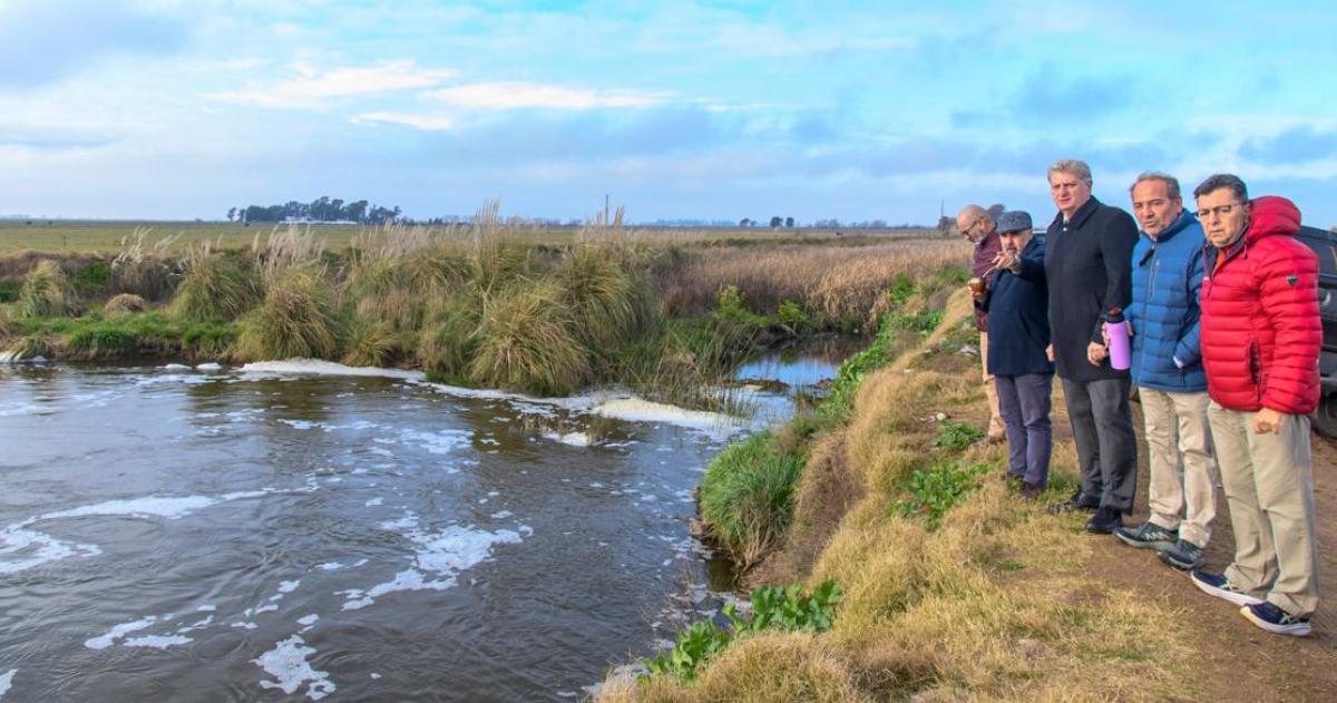 El gobernador Sergio Ziliotto estuvo recorriendo la zona ribereña en Bernardo Larroudé