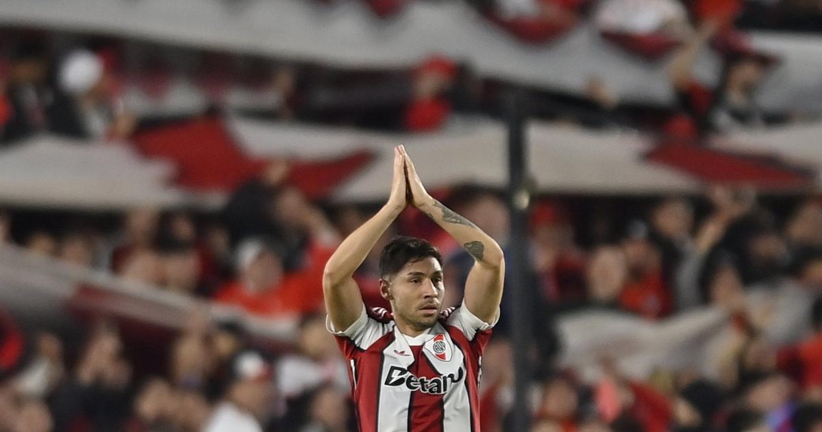 Se retiró lesionado en el inicio del segundo tiempo