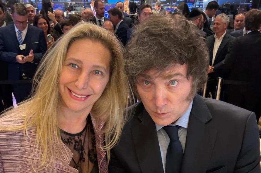 Javier Milei reaparece con su hermana Karina y sería por cadena nacional