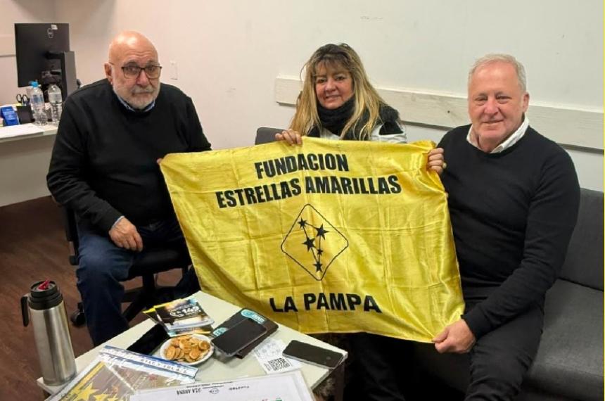 Siva Gonzalez junto al diputado Abelardeo Ferr�n