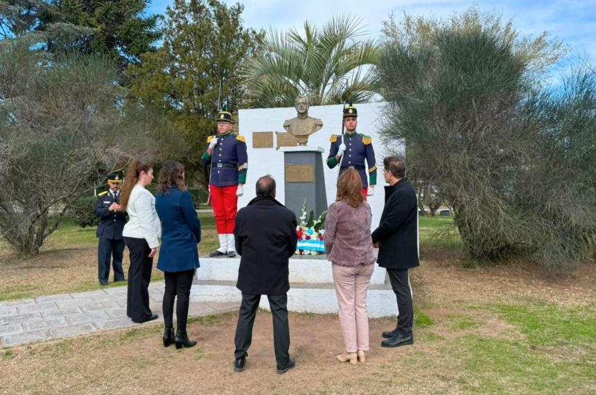 Autoridades y legisladores provinciales y nacionales se dieron cita para homenajear a San Martín