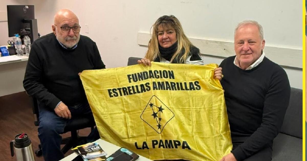 Siva Gonzalez junto al diputado Abelardeo Ferr�n