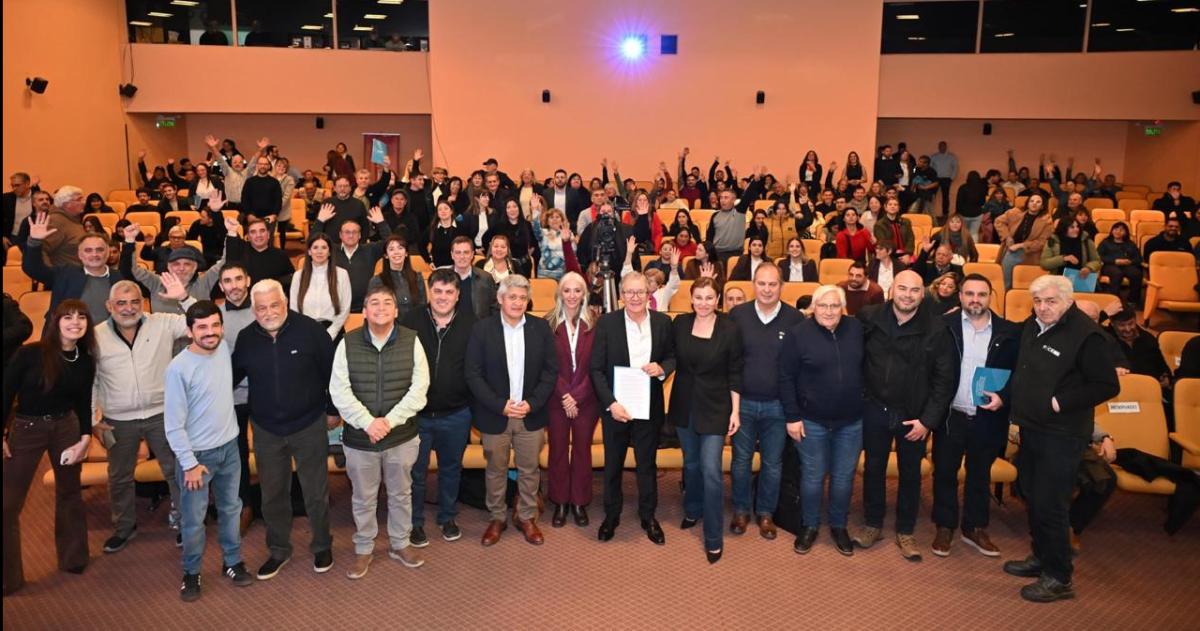 Cooperativas de todo el país rubricaron la Declaración de Neuquén