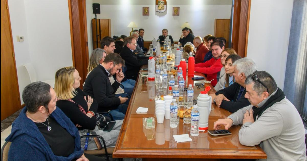 El encuentro encabezado por el gobernador Sergio Ziliotto