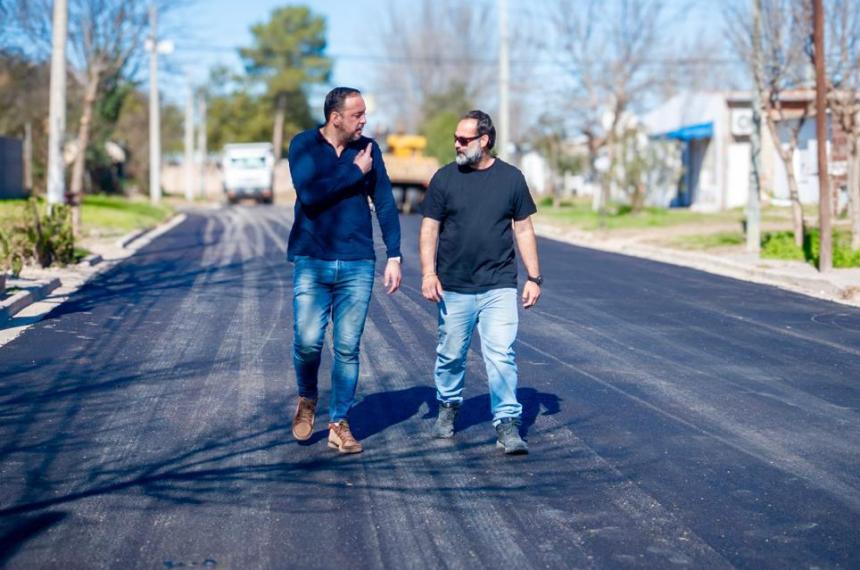 di N�poli inaugura las obras de Villa Parque