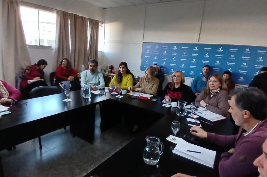 Los funcionarios dicen que la oferta hace que los sueldos queden por encima de la inflacióin