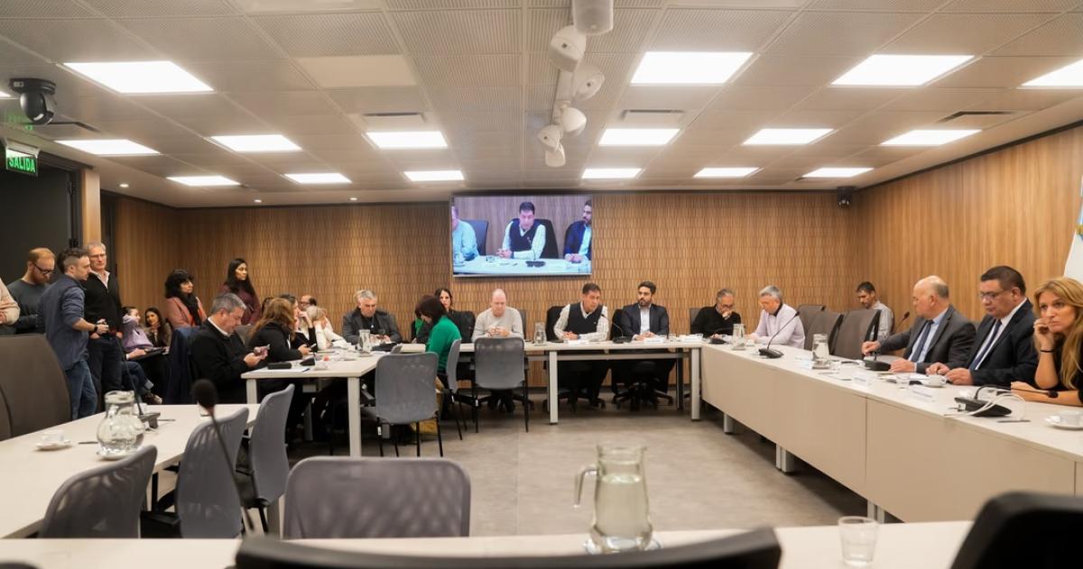 Lamelas el embajador de EEUU no fue al Congreso