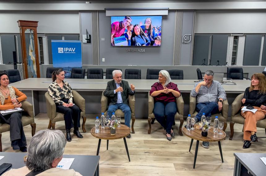 El encuentro para discutir sobre aspectos de la política de vivienda