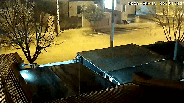 Un adolescente fue emboscado por un grupo en la zona este de la capital pampeana