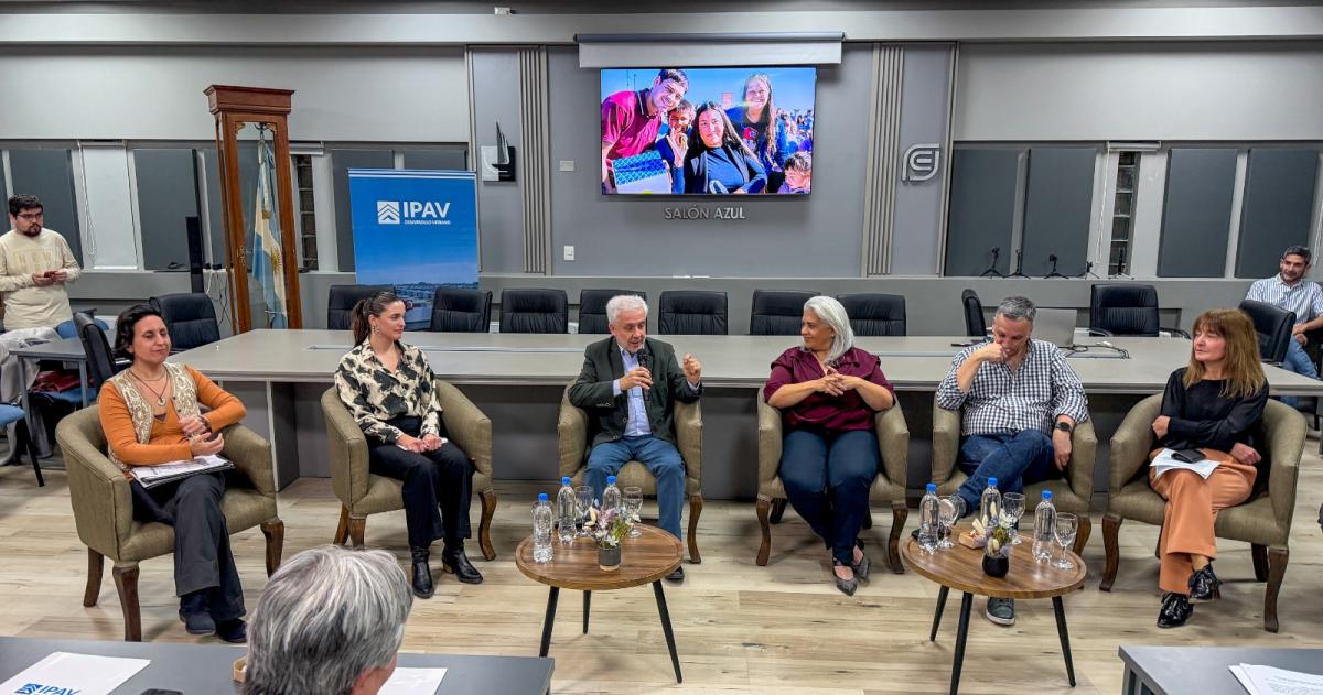 El encuentro para discutir sobre aspectos de la política de vivienda