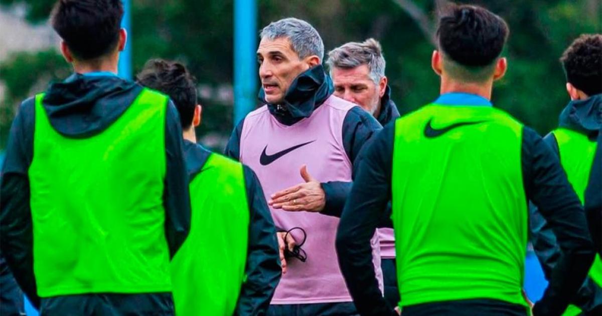 Juan Pablo Vojvoda prepara el cl�sico ante Boca con un dolor de cabeza en ataque- Maravilla Martínez est� suspendido y Lautaro Díaz quedó descartado por lesión
