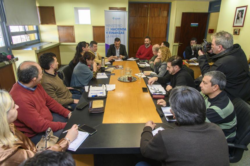 La negociación salarial entre el Gobierno provincial y los gremios estatales tendr� una nueva instancia este viernes a las 10