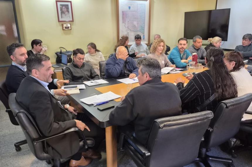Solo los gremios docentes aceptaron