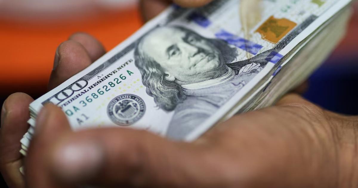 Los bancos quedaron habilitados a prestarle hasta el 15-en-porciento- de sus depósitos en dólares a empresas no vinculadas al sector exportador