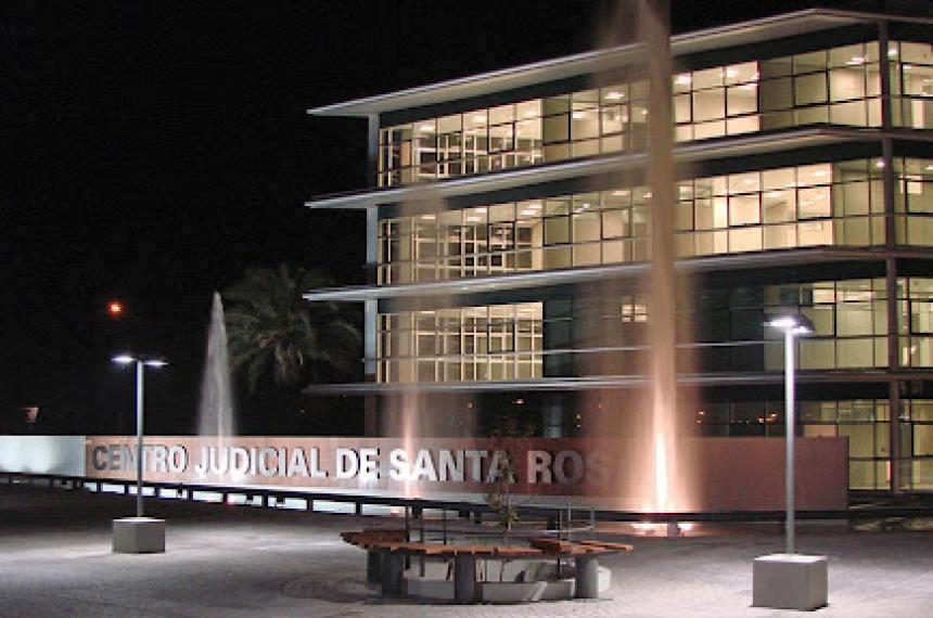 Por el caso hay una denuncia penal y una denuncia civil