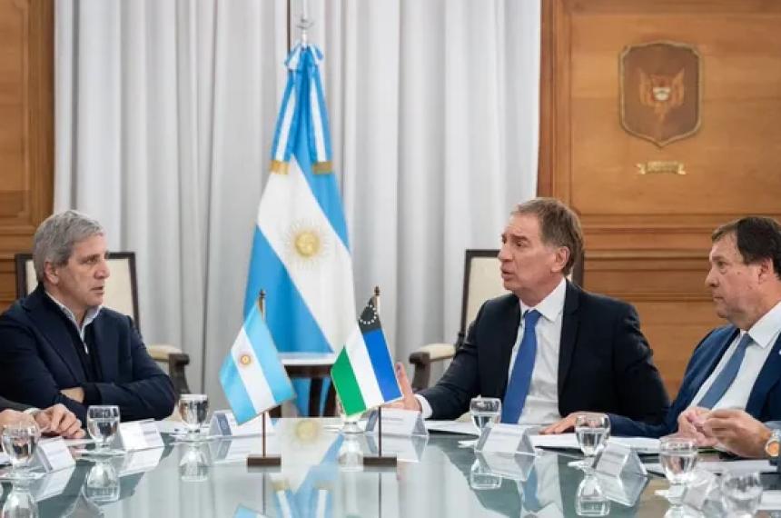 La reunión en la Casa Rosada incluyó la presencia de funcionarios nacionales y provinciales