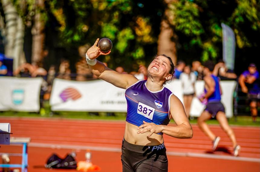 Juana es una de las figuras del atletismo pampeano