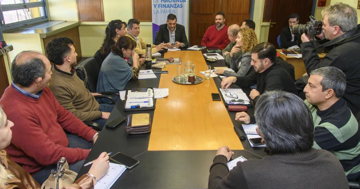 La paritaria pampeana es casi una excepción en el mapa nacional