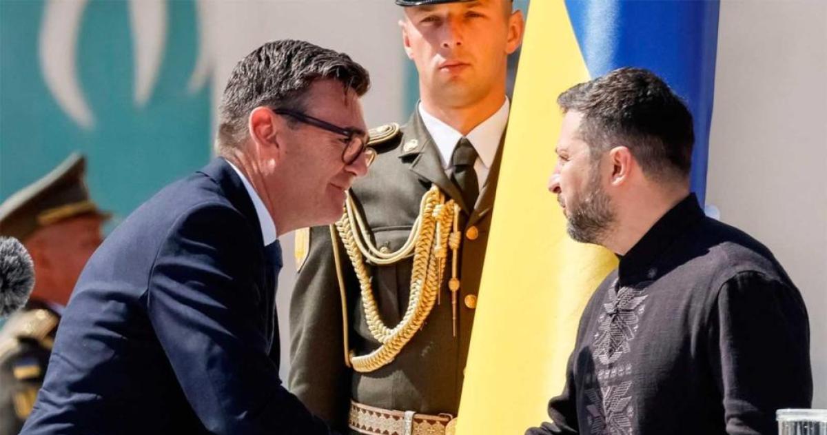 Andy Burnham y Volodímir Zelenski durante la visita del primer ministro brit�nico a Kiev donde Londres anunció nuevas medidas para impulsar la producción ucraniana de misiles de largo alcance