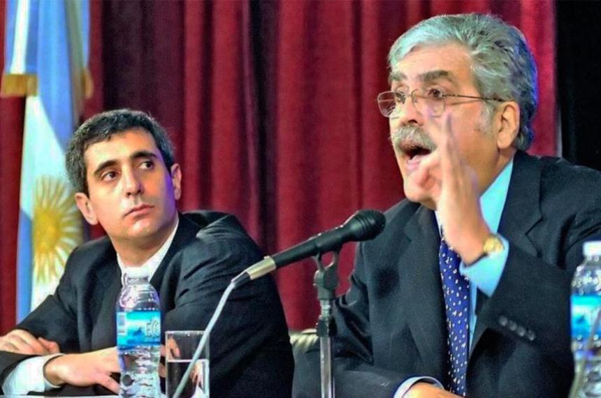 Héctor Zabaleta exgerente administrativo de Techint declaró que durante 2008 realizó entregas de dinero a Roberto Baratta en las cocheras del Edificio Catalinas y estimó que los pagos equivalieron a casi un millón de dólares