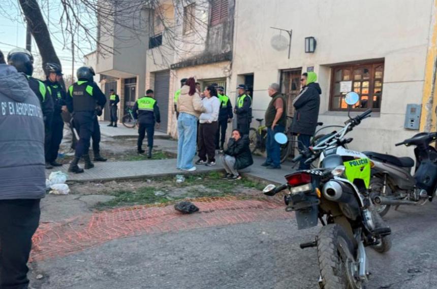 La Justicia tucumana investiga las muertes de un hombre de 46 años y su hijo de 8 encontrados dentro de una vivienda de Barrio Sur de San Miguel de Tucum�n