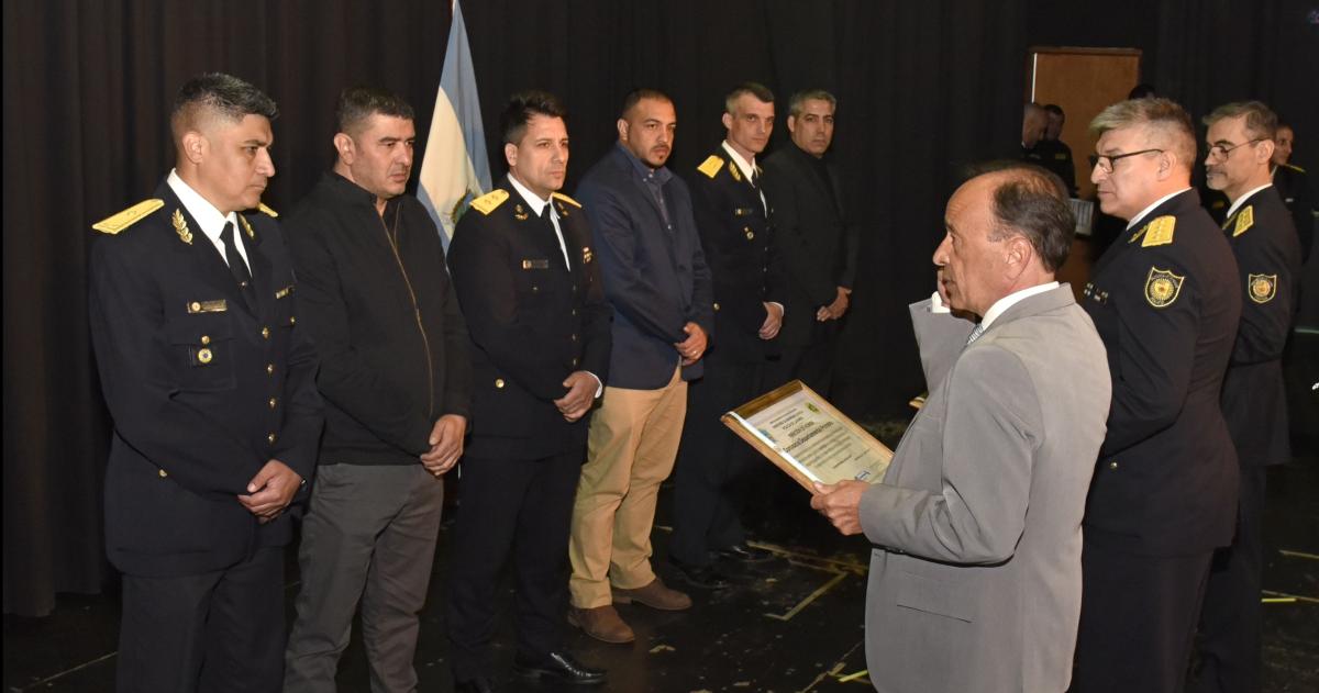 El ministro Horacio di N�poli encabezó el acto de reconocimiento