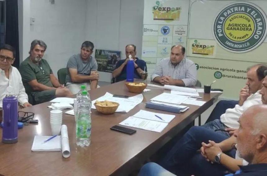 La Agriacutecola patalea contra la burocracia de la Provincia