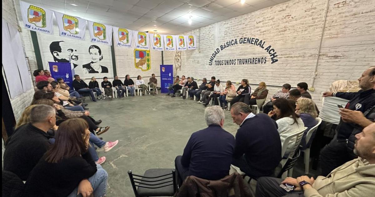 La sede de la Unidad B�sica local albergó una cumbre del PJ del Departamento Utrac�n