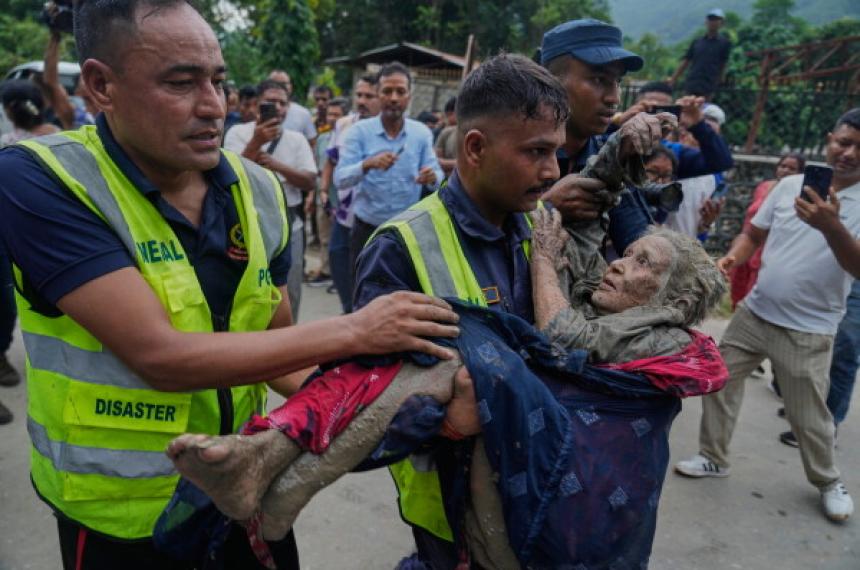 Hasta el momento 1545 personas fueron rescatadas