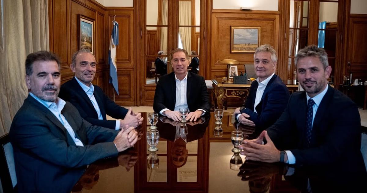 Parte de la mesa política del Gobierno se reunir� con referentes del PRO