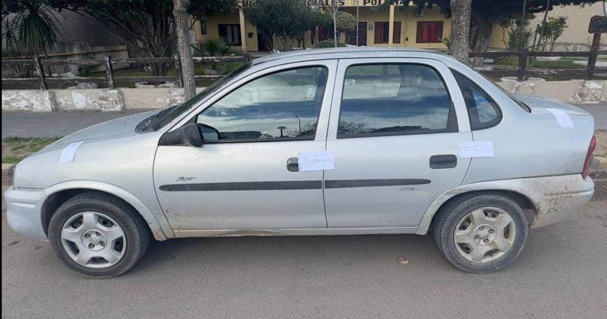 Los detenidos se movilizaban en un Chevrolet Corsa