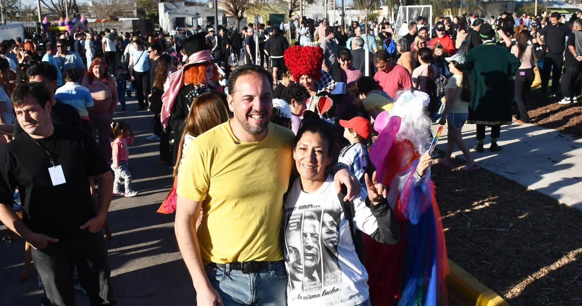 Di N�poli indisimuladamente en campaña hace hincapié en los barrios