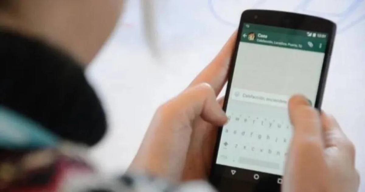 La víctima comenzó a recibir mensajes desde el perfil de su familiar