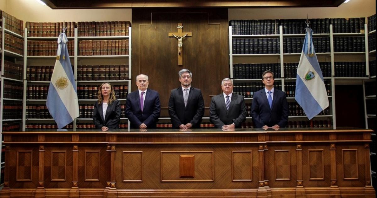 Los integrantes del Superior Tribunal de Justicia de la provincia