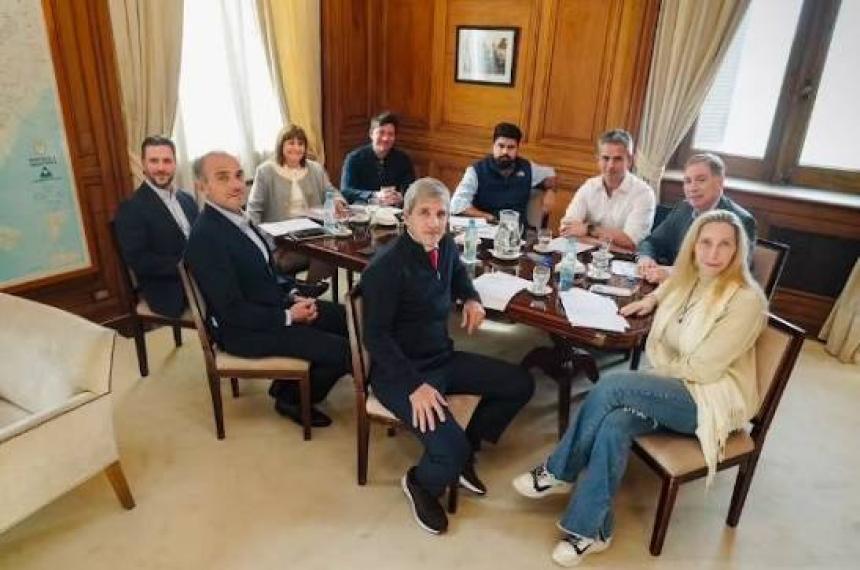 La idea de la Casa Rosada es tratar el ambicioso proyecto completo