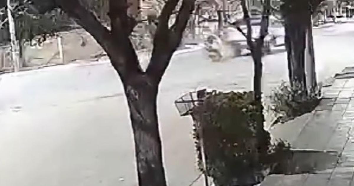 Una c�mara de seguridad registró el choque
