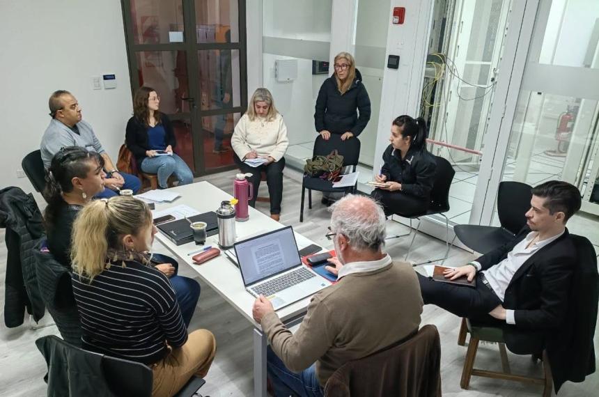 La reunión pasó a cuarto intermedio para continuar con el tratamiento de los distintos puntos planteados por las organizaciones sindicales
